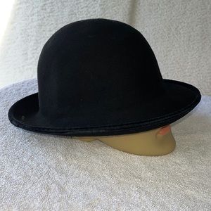 80s vintage Street Smart 100% Wool Black Darby Made in the USA